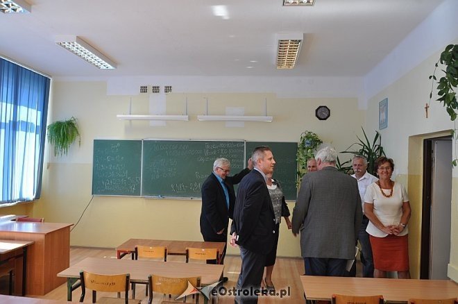 Szkoła Podstawowa nr 1 w Ostrołęce przeszła gruntowną renowację instalacji elektrycznej [05.09.2013] - zdjęcie #24 - eOstroleka.pl