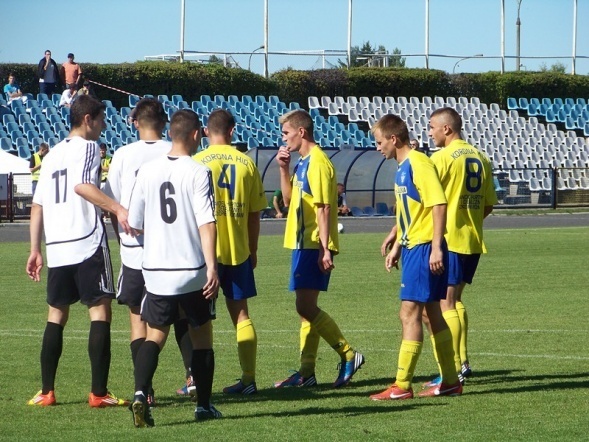 Korona HiD Ostrołęka - MKS Przasnysz (07.09.2013) - zdjęcie #8 - eOstroleka.pl