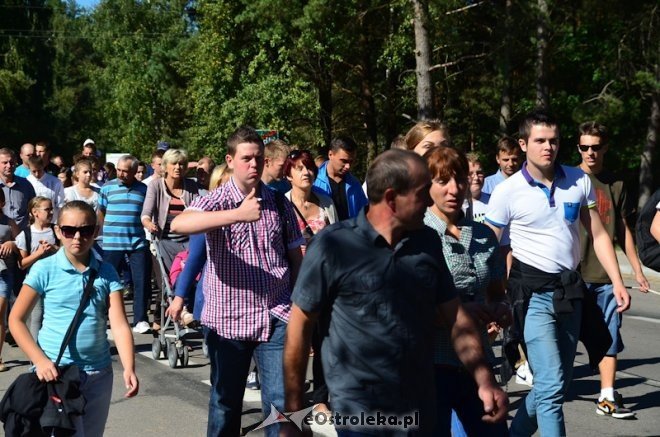Piesza Pielgrzymka do Dąbrówki - zdjęcie #4 - eOstroleka.pl