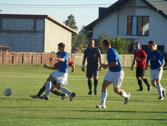 Rzekunianka Rzekuń - Świt Baranowo (08.09.2013) - zdjęcie #29 - eOstroleka.pl