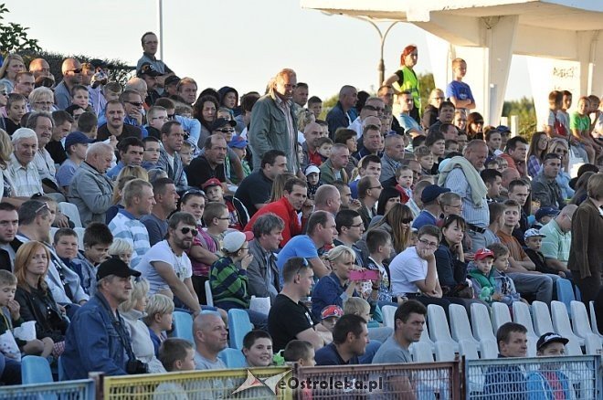 Kaskaderzy Street Owners kolejny raz na miejskim stadionie [08.09.2013]  - zdjęcie #198 - eOstroleka.pl