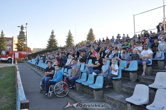 Kaskaderzy Street Owners kolejny raz na miejskim stadionie [08.09.2013]  - zdjęcie #185 - eOstroleka.pl