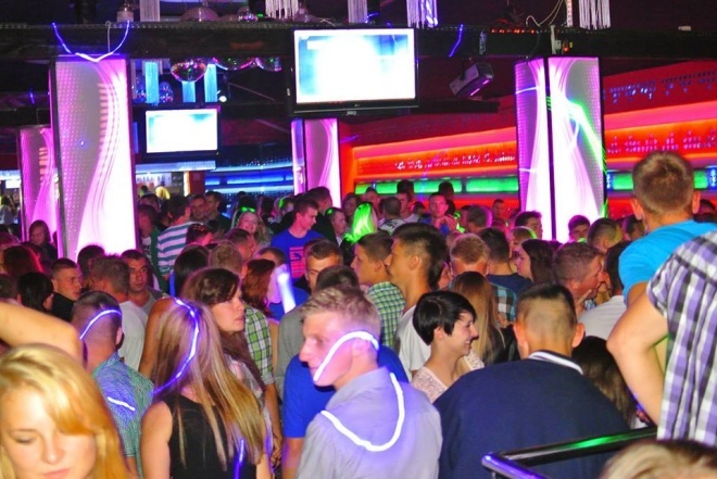 Club Ibiza Zalesie: Projekt Z czyli gorąca Wielka Domówka - zdjęcie #46 - eOstroleka.pl