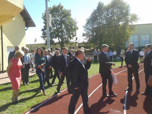 Oficjalne otwarcie stadionu w Różanie [8.09.2013] - zdjęcie #15 - eOstroleka.pl
