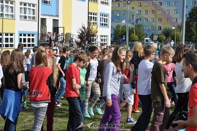 Pożar w Szkole Podstawowej nr 10. Ewakuowano blisko 800 osób [11.09.2013] - zdjęcie #5 - eOstroleka.pl