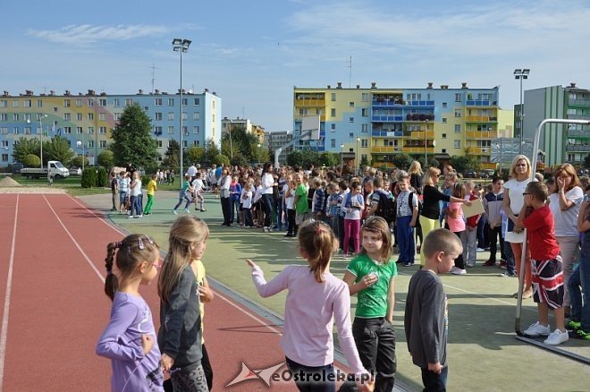 Pożar w Szkole Podstawowej nr 10. Ewakuowano blisko 800 osób [11.09.2013] - zdjęcie #12 - eOstroleka.pl