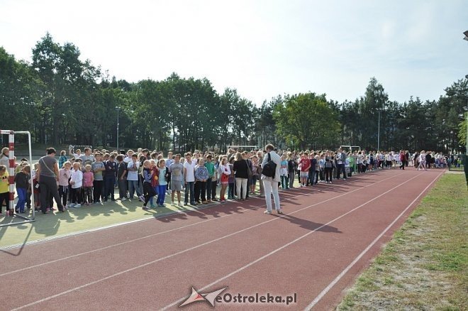 Pożar w Szkole Podstawowej nr 10. Ewakuowano blisko 800 osób [11.09.2013] - zdjęcie #28 - eOstroleka.pl