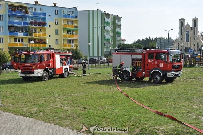 Pożar w Szkole Podstawowej nr 10. Ewakuowano blisko 800 osób [11.09.2013] - zdjęcie #32 - eOstroleka.pl
