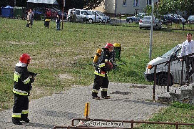 Pożar w Szkole Podstawowej nr 10. Ewakuowano blisko 800 osób [11.09.2013] - zdjęcie #34 - eOstroleka.pl