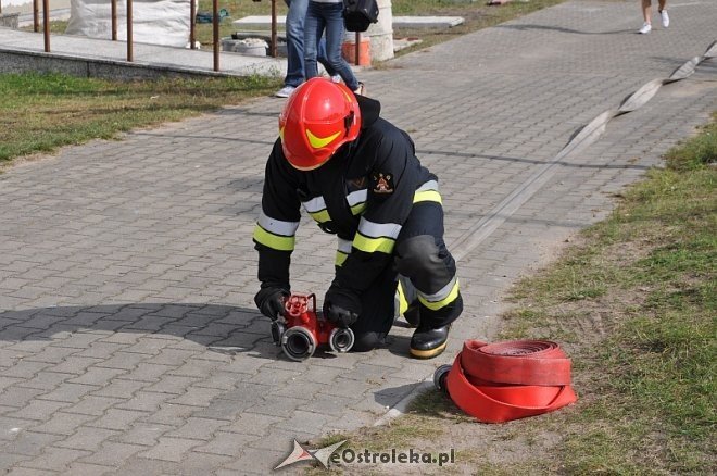 Pożar w Szkole Podstawowej nr 10. Ewakuowano blisko 800 osób [11.09.2013] - zdjęcie #39 - eOstroleka.pl