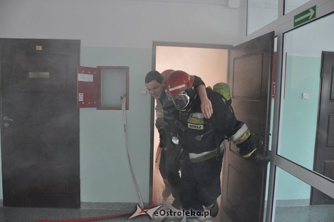 Pożar w Szkole Podstawowej nr 10. Ewakuowano blisko 800 osób [11.09.2013] - zdjęcie #63 - eOstroleka.pl