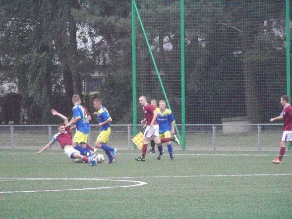 Korona HiD II Ostrołęka - Tęcza JBB Łyse (11.09.2013) - zdjęcie #20 - eOstroleka.pl