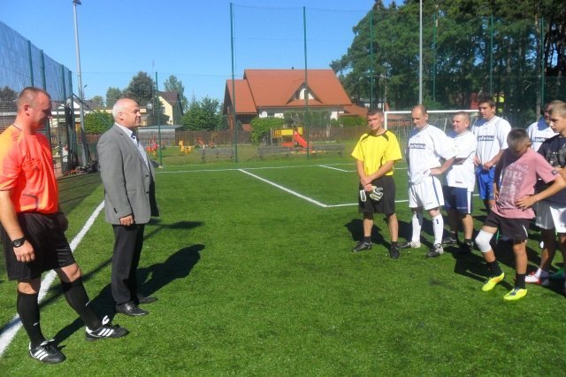 IV Turniej Piłki Nożnej w Nowej Wsi [7.09.2013] - zdjęcie #6 - eOstroleka.pl
