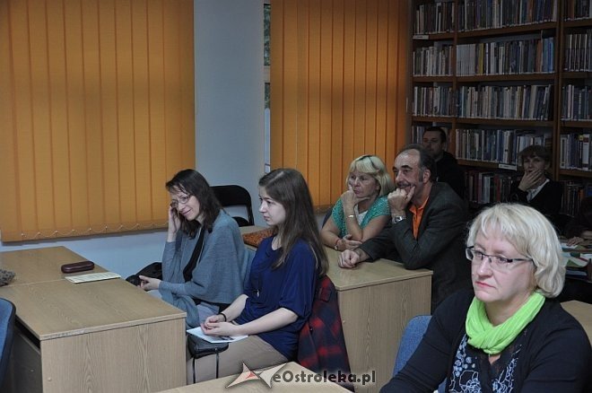 Wieczór w Arce – Spotkanie z Karolem Samselem [12.09.2013] - zdjęcie #28 - eOstroleka.pl
