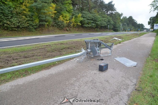 Laskowiec: Nieznany sprawca uszkodził panele słoneczne przy Drodze Krajowej 61 - zdjęcie #3 - eOstroleka.pl