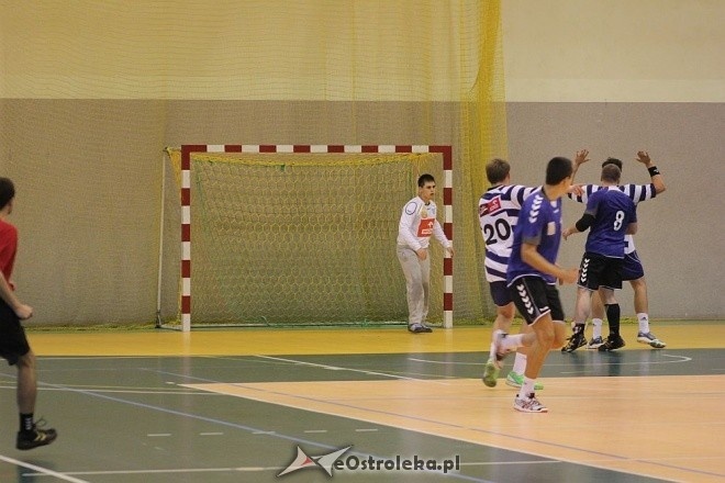 Trójka Ostrołęka - Orlen Wisła II Płock[14.09.2013] - zdjęcie #27 - eOstroleka.pl