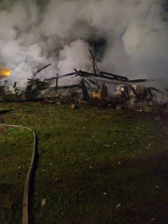 Pożar stodoły w miejscowości Dzwonek - zdjęcie #5 - eOstroleka.pl