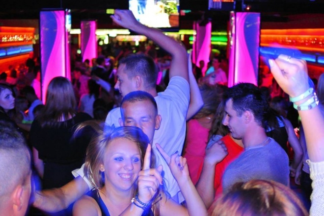Club Ibiza Zalesie: Występ zespołu B-QLL [14.09.2013] - zdjęcie #32 - eOstroleka.pl