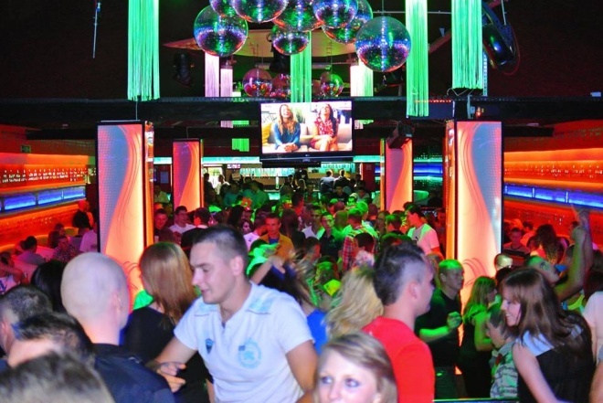 Club Ibiza Zalesie: Występ zespołu B-QLL [14.09.2013] - zdjęcie #30 - eOstroleka.pl