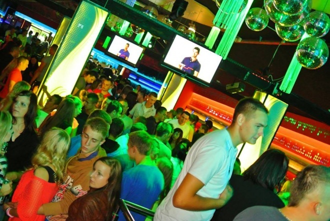 Club Ibiza Zalesie: Występ zespołu B-QLL [14.09.2013] - zdjęcie #28 - eOstroleka.pl