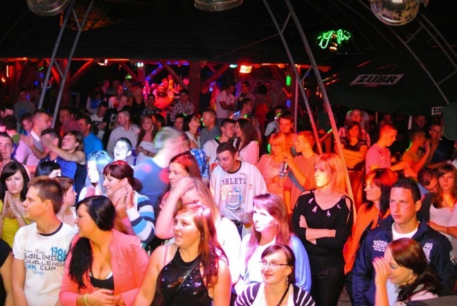 Club Ibiza Zalesie: Występ zespołu B-QLL [14.09.2013] - zdjęcie #35 - eOstroleka.pl