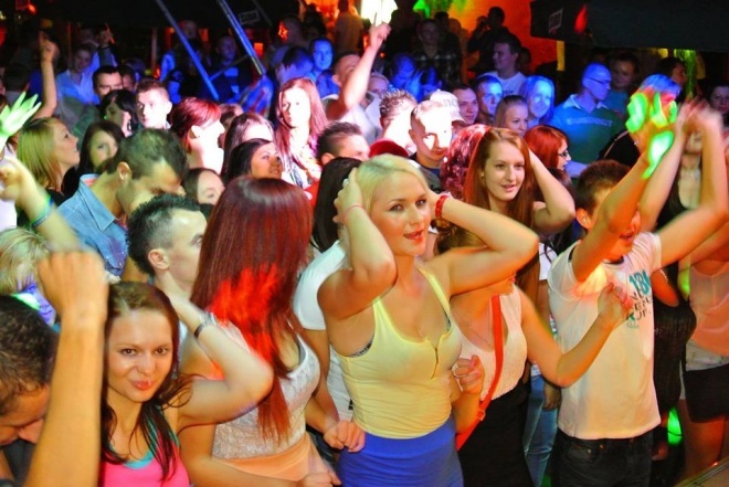 Club Ibiza Zalesie: Występ zespołu B-QLL [14.09.2013] - zdjęcie #13 - eOstroleka.pl