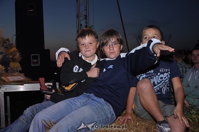 Formacja Soleo na dożynkach i zakończeniu lata w Goworowie [16.09.2013] - zdjęcie #214 - eOstroleka.pl