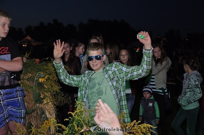 Formacja Soleo na dożynkach i zakończeniu lata w Goworowie [16.09.2013] - zdjęcie #212 - eOstroleka.pl