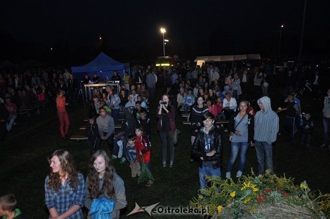 Formacja Soleo na dożynkach i zakończeniu lata w Goworowie [16.09.2013] - zdjęcie #199 - eOstroleka.pl