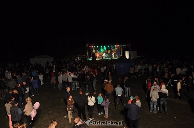 Formacja Soleo na dożynkach i zakończeniu lata w Goworowie [16.09.2013] - zdjęcie #187 - eOstroleka.pl