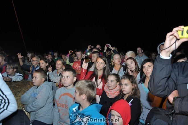 Formacja Soleo na dożynkach i zakończeniu lata w Goworowie [16.09.2013] - zdjęcie #175 - eOstroleka.pl