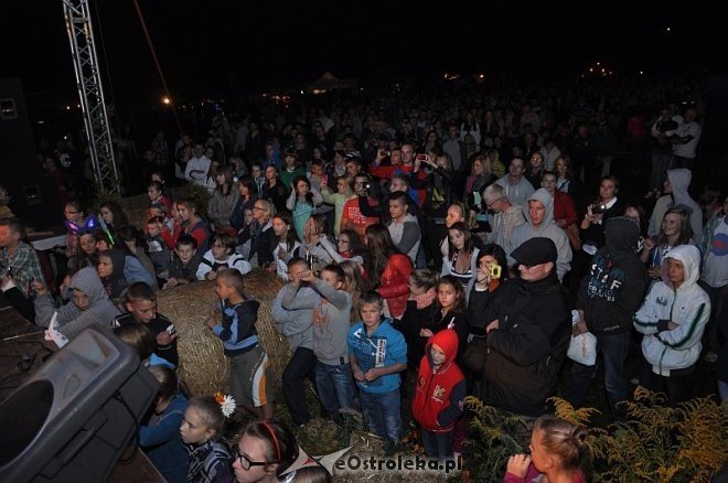 Formacja Soleo na dożynkach i zakończeniu lata w Goworowie [16.09.2013] - zdjęcie #173 - eOstroleka.pl