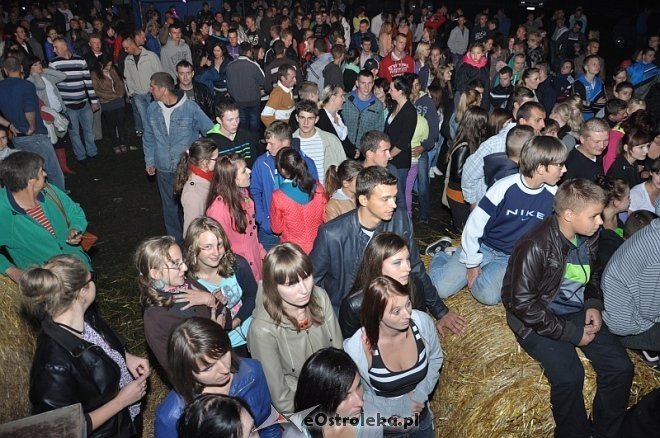 Formacja Soleo na dożynkach i zakończeniu lata w Goworowie [16.09.2013] - zdjęcie #125 - eOstroleka.pl