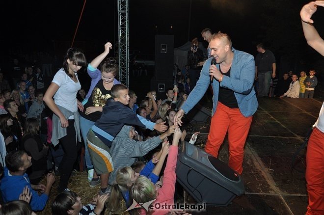 Formacja Soleo na dożynkach i zakończeniu lata w Goworowie [16.09.2013] - zdjęcie #118 - eOstroleka.pl