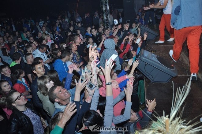 Formacja Soleo na dożynkach i zakończeniu lata w Goworowie [16.09.2013] - zdjęcie #136 - eOstroleka.pl
