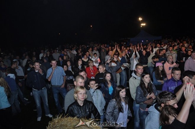 Formacja Soleo na dożynkach i zakończeniu lata w Goworowie [16.09.2013] - zdjęcie #96 - eOstroleka.pl