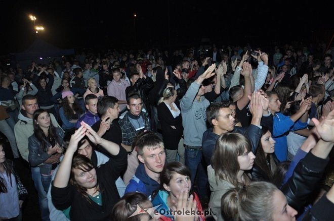 Formacja Soleo na dożynkach i zakończeniu lata w Goworowie [16.09.2013] - zdjęcie #95 - eOstroleka.pl
