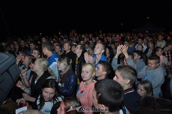 Formacja Soleo na dożynkach i zakończeniu lata w Goworowie [16.09.2013] - zdjęcie #60 - eOstroleka.pl