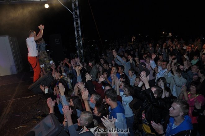 Formacja Soleo na dożynkach i zakończeniu lata w Goworowie [16.09.2013] - zdjęcie #53 - eOstroleka.pl