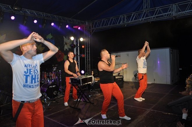 Formacja Soleo na dożynkach i zakończeniu lata w Goworowie [16.09.2013] - zdjęcie #46 - eOstroleka.pl