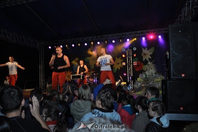 Formacja Soleo na dożynkach i zakończeniu lata w Goworowie [16.09.2013] - zdjęcie #40 - eOstroleka.pl