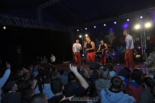 Formacja Soleo na dożynkach i zakończeniu lata w Goworowie [16.09.2013] - zdjęcie #34 - eOstroleka.pl
