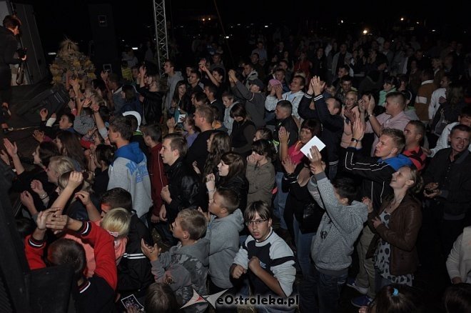 Formacja Soleo na dożynkach i zakończeniu lata w Goworowie [16.09.2013] - zdjęcie #45 - eOstroleka.pl