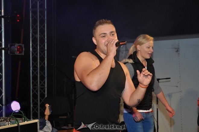 Formacja Soleo na dożynkach i zakończeniu lata w Goworowie [16.09.2013] - zdjęcie #16 - eOstroleka.pl