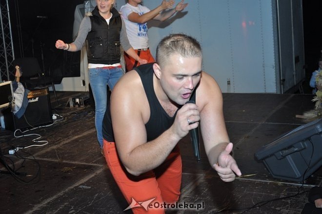 Formacja Soleo na dożynkach i zakończeniu lata w Goworowie [16.09.2013] - zdjęcie #6 - eOstroleka.pl