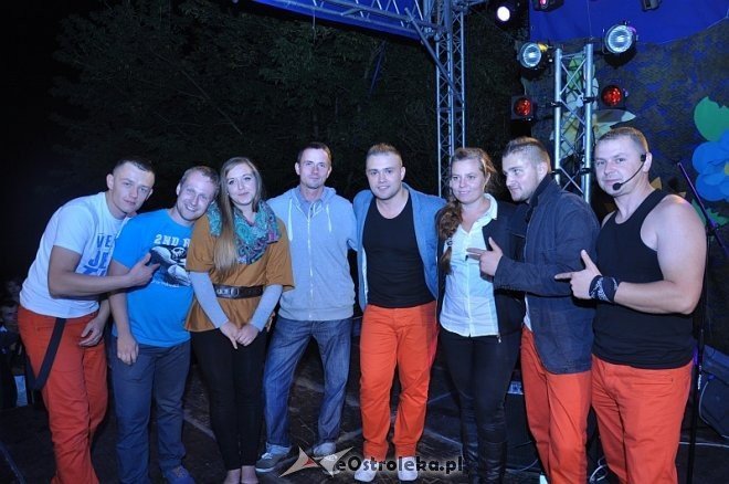 Formacja Soleo na dożynkach i zakończeniu lata w Goworowie [16.09.2013] - zdjęcie #9 - eOstroleka.pl