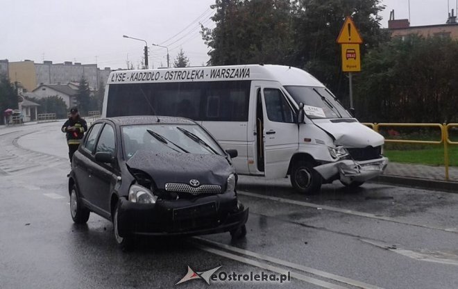 Różan: Wypadek na dk 61. Jedna osoba ranna [17.09.2013] - zdjęcie #4 - eOstroleka.pl