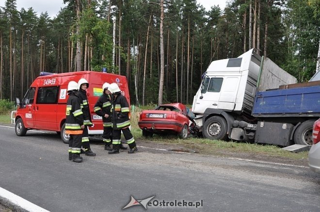 Poważny wypadek na DK 647 [18.09.2013] - zdjęcie #12 - eOstroleka.pl