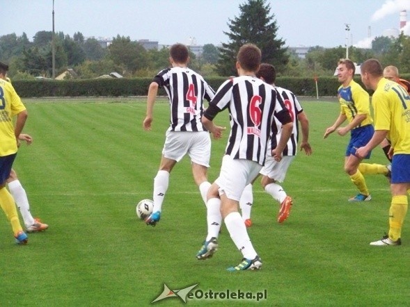 Korona HiD Ostrołęka - Polonia Warszawa (18.09.2013) - zdjęcie #10 - eOstroleka.pl