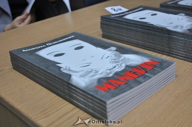 „Manekin” - książka Agnieszki Ochenkowskiej tematem Wieczoru w Arce [19.09.2013] - zdjęcie #13 - eOstroleka.pl